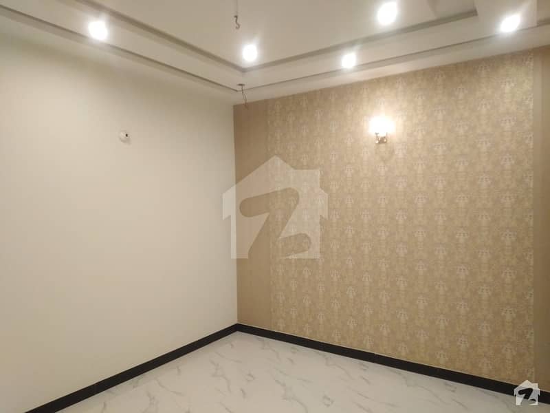 In Johar Town Upper Portion For Rent Sized 10 Marla