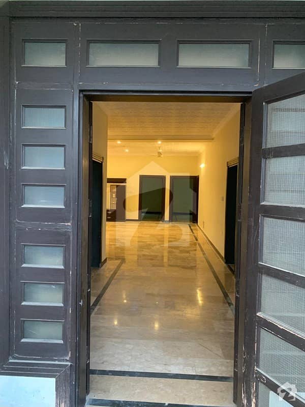 Hayatabad Phase 7 - E6 Upper Portion For Rent Sized 4500 Square Feet