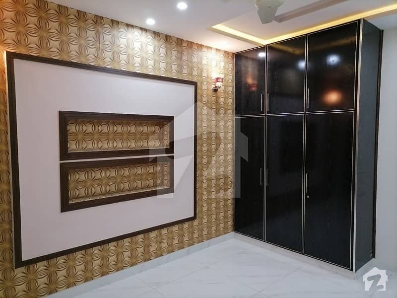 14 Marla Spacious House Available In Bahria Town For Sale