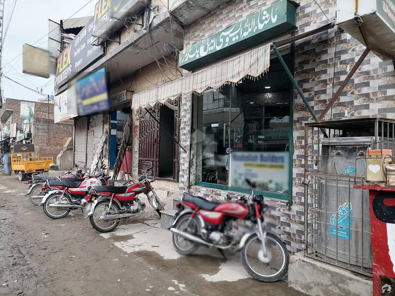 غازی روڈ کینٹ لاہور میں 1 مرلہ دکان 1.5 کروڑ میں برائے فروخت۔