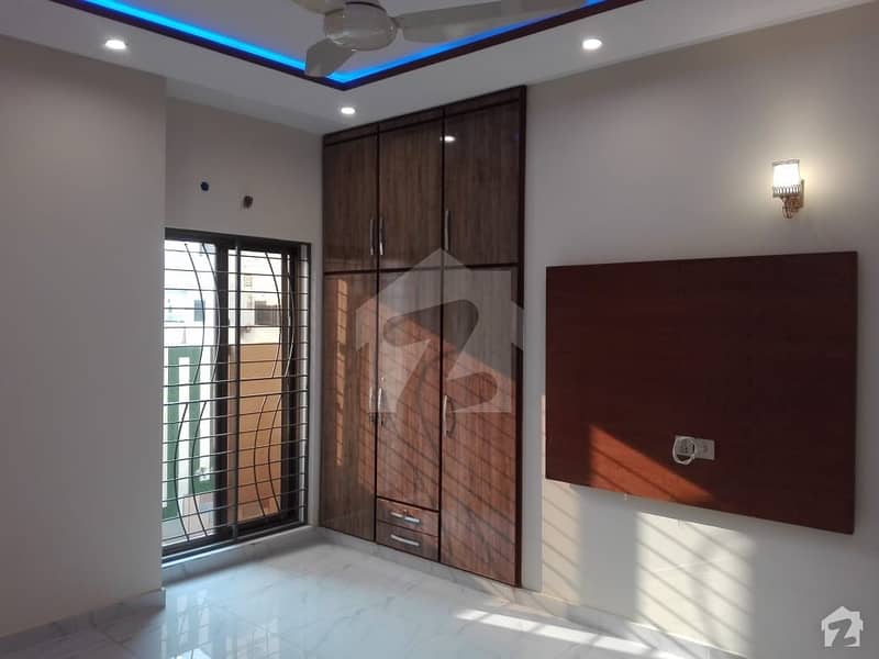 A 2250 Square Feet House Located In Lda Avenue Is Available For Rent Block D