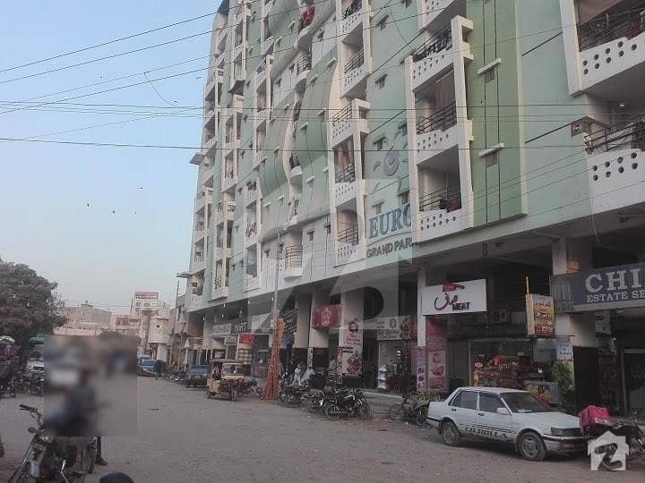 ناظم آباد کراچی میں 1 کمرے کا 2 مرلہ فلیٹ 35 لاکھ میں برائے فروخت۔