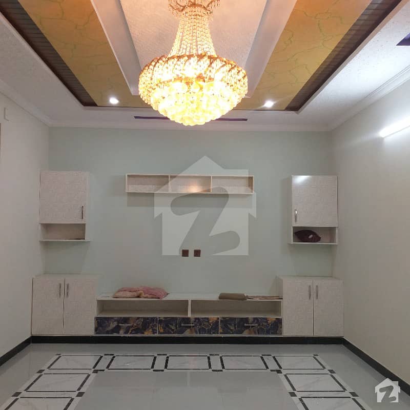 سوان گارڈن ۔ بلاک اے سوان گارڈن اسلام آباد میں 6 کمروں کا 12 مرلہ مکان 2.6 کروڑ میں برائے فروخت۔