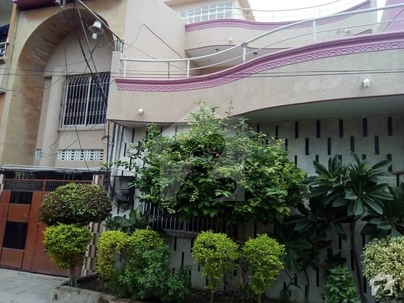 گلستانِ جوہر کراچی میں 7 کمروں کا 8 مرلہ مکان 2.4 کروڑ میں برائے فروخت۔