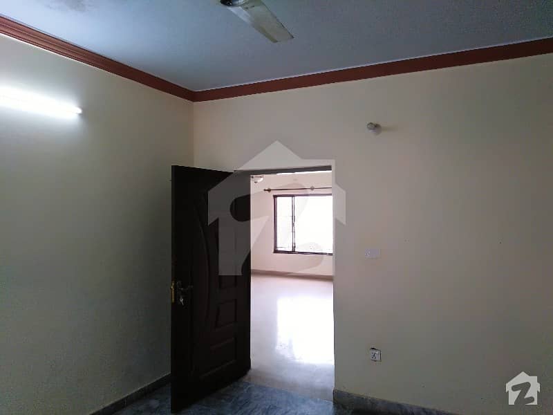 10 Marla Upper Portion For Rent In Gulshan Abad