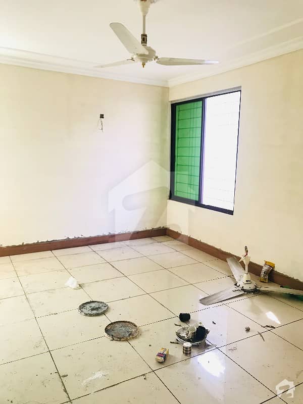F-8 Like New Upper Portion For Rent F-8 Like New Upper Portion For Rent