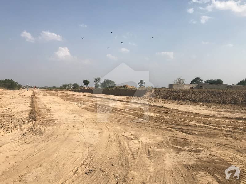 I-15/3 30x60 Plot For Sale Near By Main Double Road Easy Access