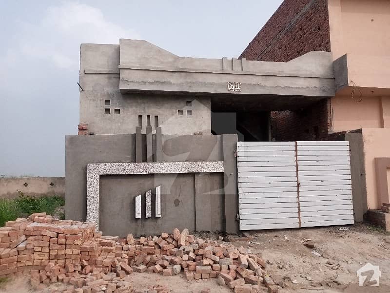 پنجاب گورنمنٹ سرونٹ ہاؤسنگ فاؤنڈیشن فیصل آباد میں 2 کمروں کا 5 مرلہ مکان 56 لاکھ میں برائے فروخت۔