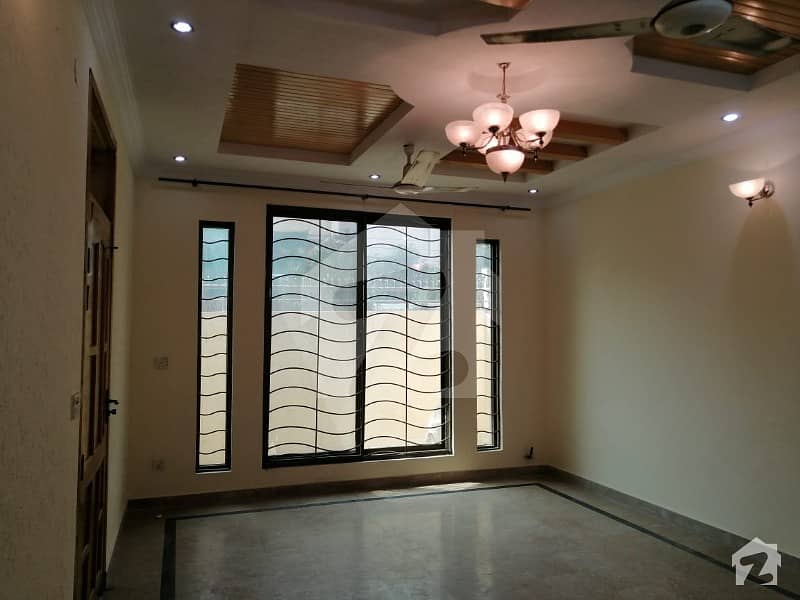 7 Marla New Renovate House Is Available For Rent