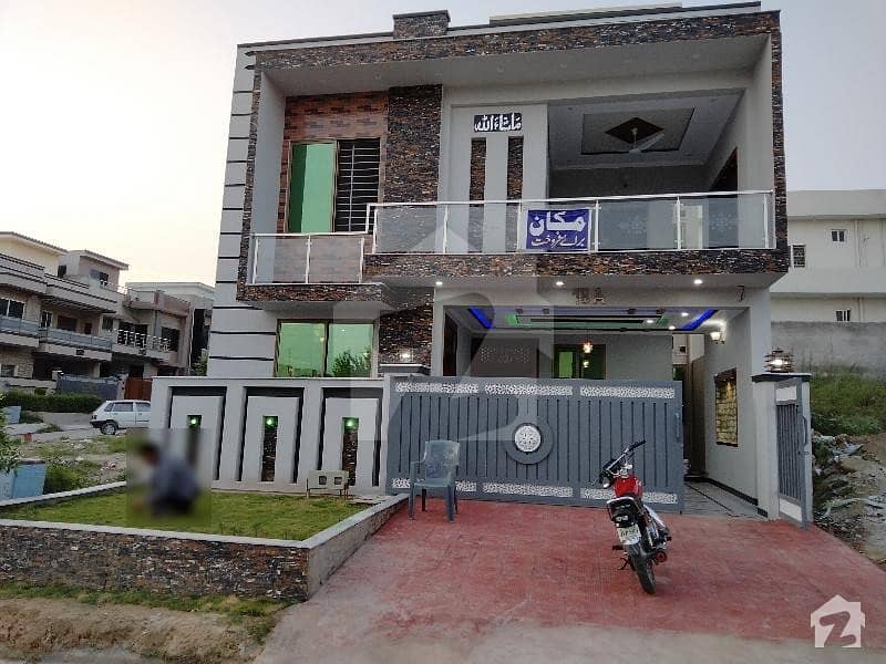 جناح گارڈنز ایف ای سی ایچ ایس اسلام آباد میں 4 کمروں کا 7 مرلہ مکان 2.2 کروڑ میں برائے فروخت۔