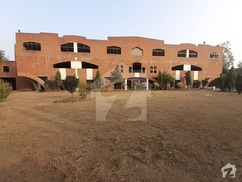 کماہاں روڈ لاہور میں 3 کمروں کا 22 کنال فیکٹری 45 کروڑ میں برائے فروخت۔
