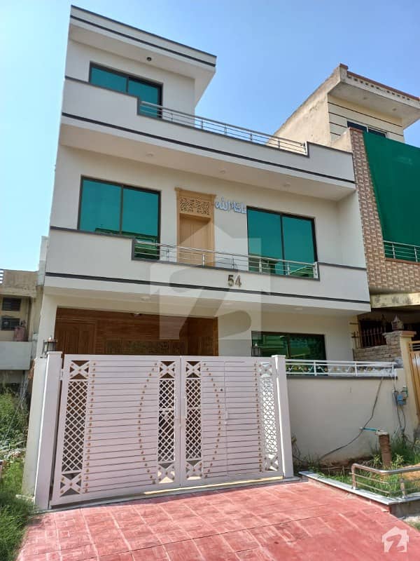 25x40 Sun Face New House For Sale in G13