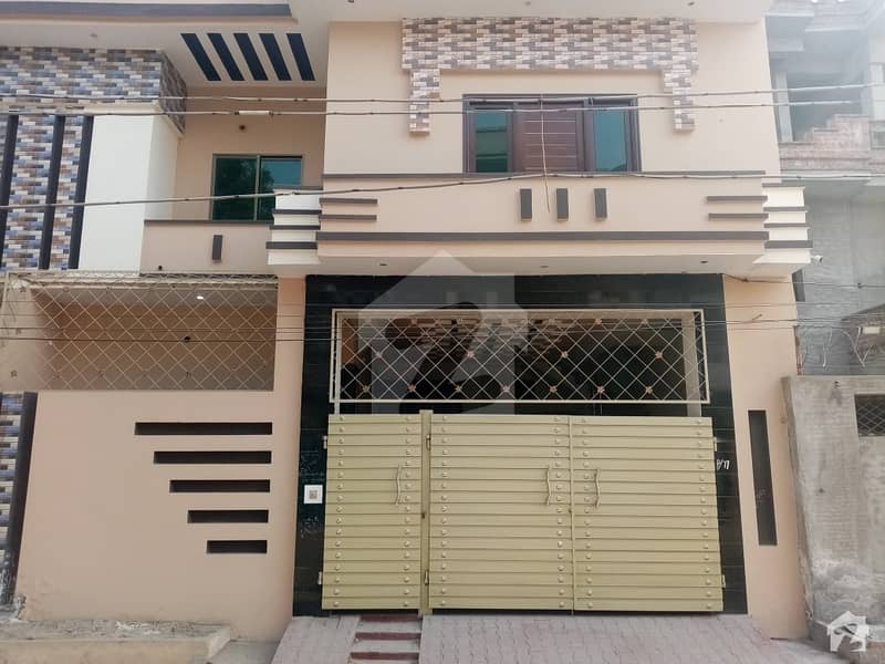 In Shadman Colony House For Sale Sized 6.5 Marla