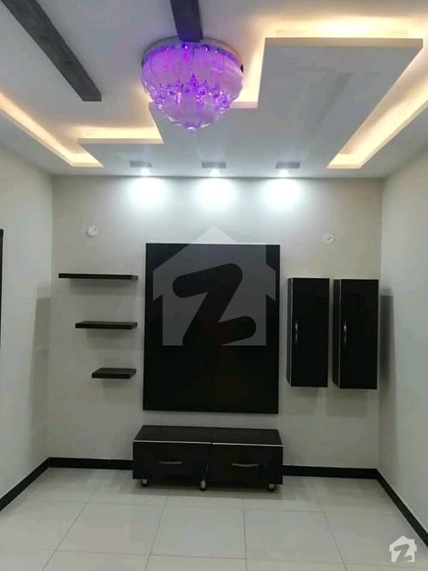 بحریہ ٹاؤن سیکٹر ای بحریہ ٹاؤن لاہور میں 3 کمروں کا 5 مرلہ مکان 1.26 کروڑ میں برائے فروخت۔