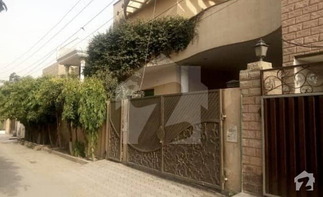 20 Marla Single Storey House Available For Rent In Madina Town