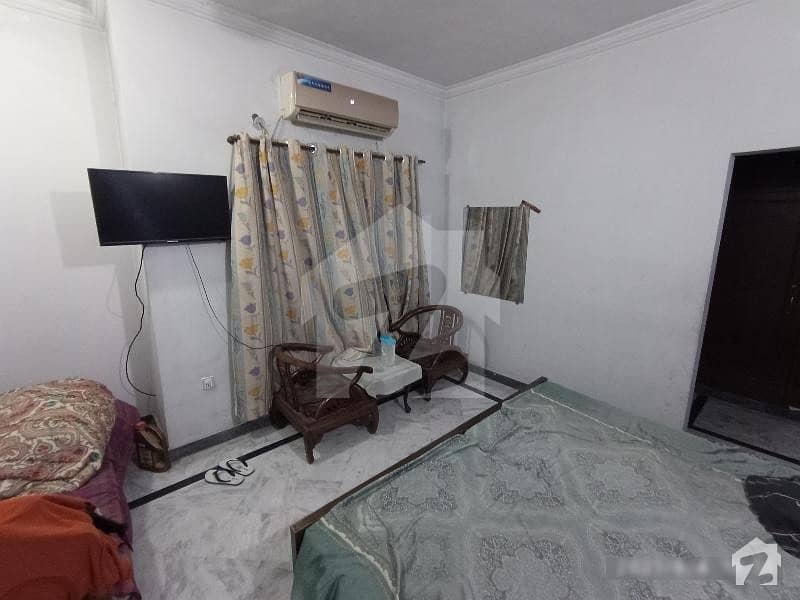 گلشنِ مدینہ فیصل آباد میں 4 کمروں کا 7 مرلہ مکان 1.65 کروڑ میں برائے فروخت۔