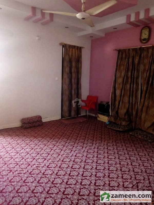Bungalow Portion 2nd Floor 200 Sq Yard For Sale In Nazimabad  Block 4