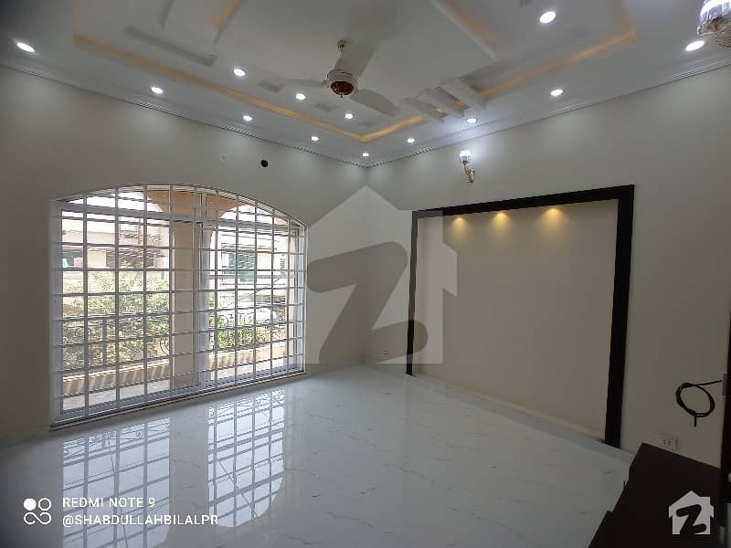 A Palatial Residence For Sale In Wapda Town Lahore