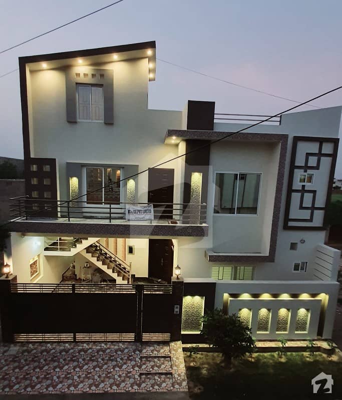 رفیع گارڈن ساہیوال میں 4 کمروں کا 6 مرلہ مکان 1.5 کروڑ میں برائے فروخت۔