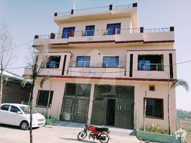 سُندرانڈسٹریل اسٹیٹ لاہور میں 10 کمروں کا 6 مرلہ مکان 1.15 کروڑ میں برائے فروخت۔