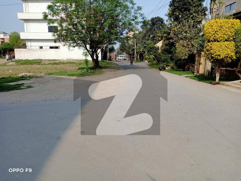 آرکیٹیکٹس انجنیئرز سوسائٹی ۔ بلاک اے آرکیٹیکٹس انجنیئرز ہاؤسنگ سوسائٹی لاہور میں 10 مرلہ رہائشی پلاٹ 1.75 کروڑ میں برائے فروخت۔