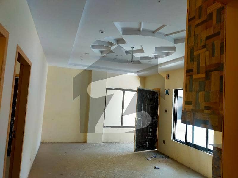 Ready To Buy A Flat 1200 Square Feet In Jinnah Town