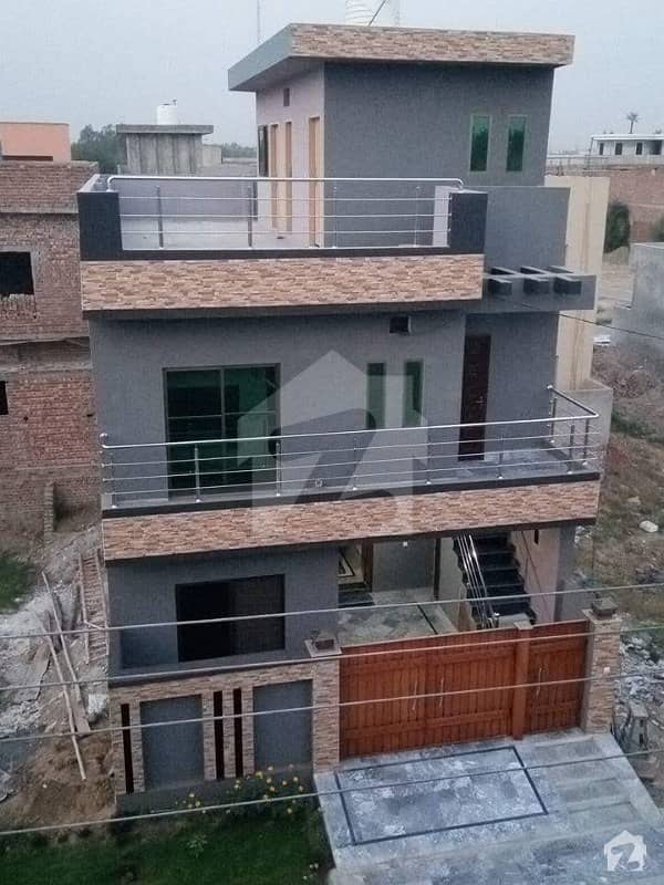 سینٹرل پارک ہاؤسنگ سکیم لاہور میں 5 کمروں کا 5 مرلہ مکان 1.05 کروڑ میں برائے فروخت۔ سینٹرل پارک ہاؤسنگ سکیم لاہور میں 5 کمروں کا 5 مرلہ مکان 1.05 کروڑ میں برائے فروخت۔