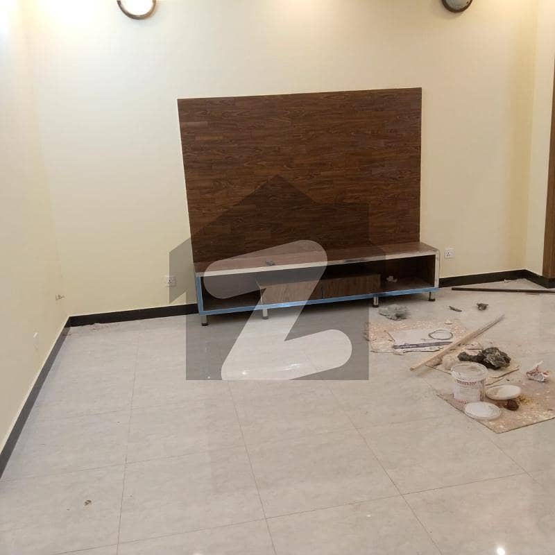 Gulberg Residencia Flat Available For Rent