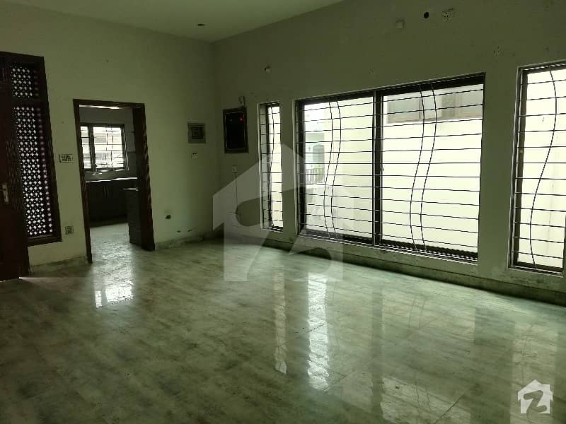 Allama Iqbal Town 10-Marla New  House For Urgent Sale Prime Location Near Multan Road And Wahdat Road. . .