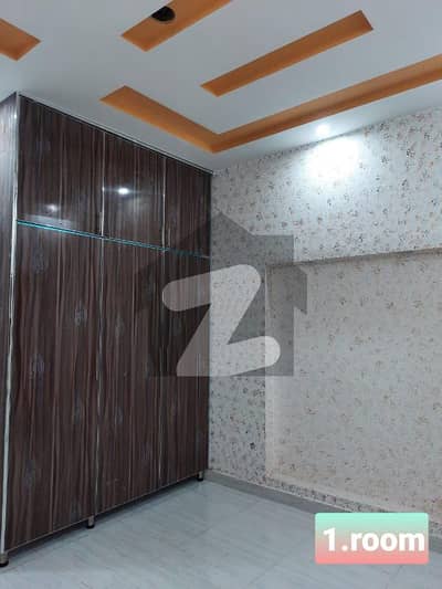 گلشنِ لاہور ۔ بلاک ڈی گلشنِ لاہور لاہور میں 4 کمروں کا 5 مرلہ مکان 1.32 کروڑ میں برائے فروخت۔