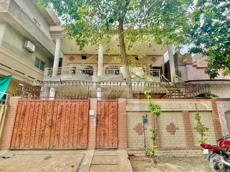 A Palatial Residence For Sale In Marghzar Officers Colony Lahore