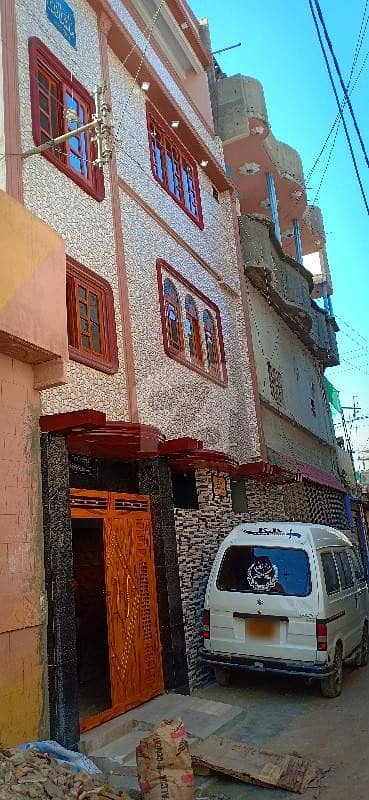 لانڈھی کالونی بِن قاسم ٹاؤن کراچی میں 8 کمروں کا 3 مرلہ مکان 1.5 کروڑ میں برائے فروخت۔