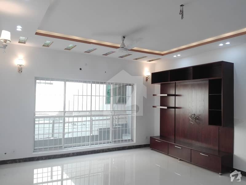 Stunning Upper Portion Is Available For Rent In Wapda Town