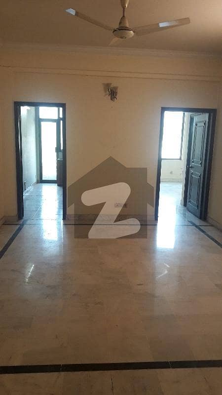 3 Bed Margalla View Flat For Rent In F-11