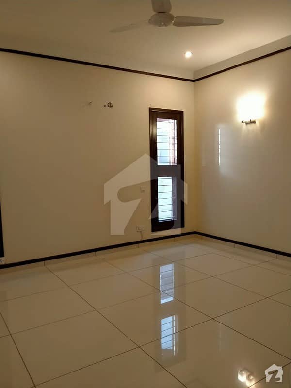 Slightly Used Lower Portion Available For Rent In Dha Phase 6 Karachi