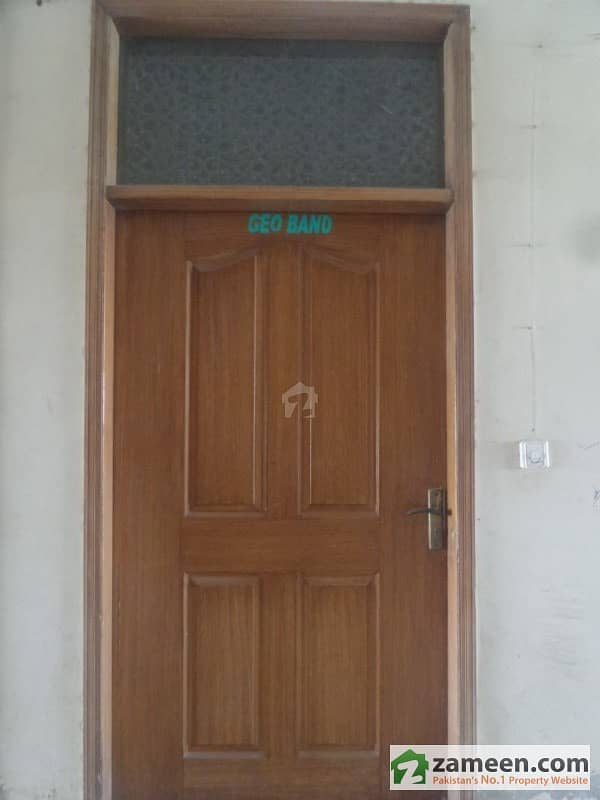 4th Floor Flat Is Available For Rent