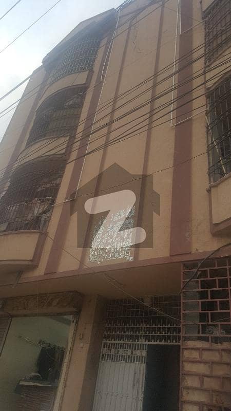گلستانِِ جوہر ۔ بلاک 15 گلستانِ جوہر کراچی میں 1 کمرے کا 2 مرلہ فلیٹ 30 لاکھ میں برائے فروخت۔