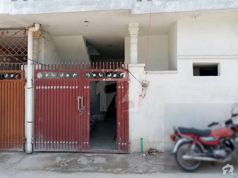 لالازار 2 راولپنڈی میں 4 مرلہ مکان 35 لاکھ میں برائے فروخت۔