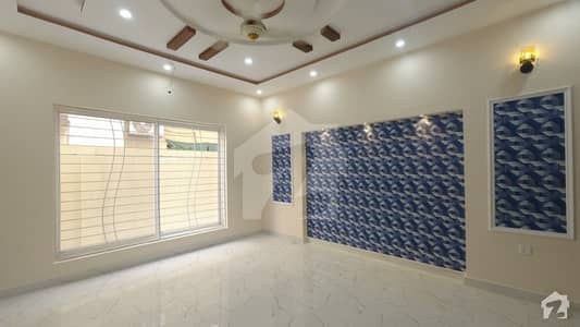 Ideally Located House Of 1 Kanal Is Available For Sale In Lahore Ideally Located House Of 1 Kanal Is Available For Sale In Lahore