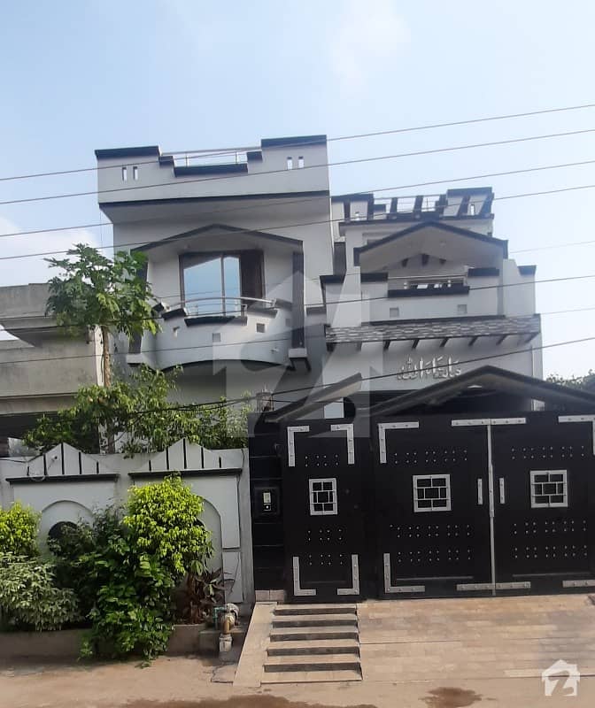 احتشام کالونی گوجرانوالہ میں 6 کمروں کا 10 مرلہ مکان 2.1 کروڑ میں برائے فروخت۔
