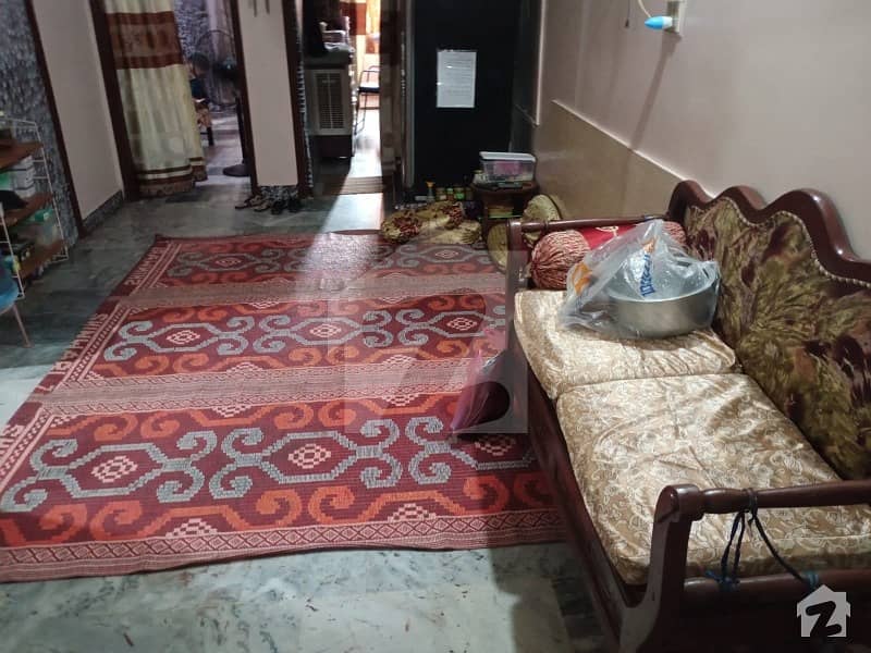 Flat In Ranchore Line Bazar Sized 800 Square Feet Is Available