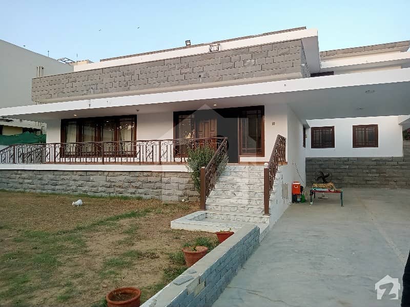 1000 Yard Beautiful Bungalow Is Available For Rent