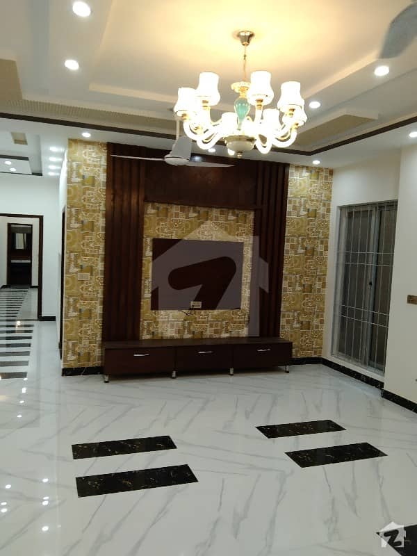 1 Kanal Brand New Type Luxury House Available For Rent Near Ucp University Or Shaukt Khanum Hospital