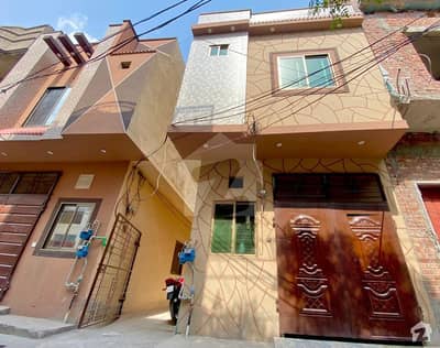 فاروق پارک لاہور میں 3 کمروں کا 2 مرلہ مکان 65 لاکھ میں برائے فروخت۔
