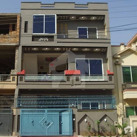 2.5 Storey House Is Available For Sale