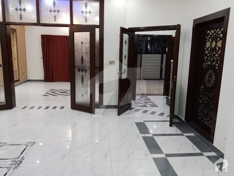 طارق گارڈنز ۔ بلاک ای طارق گارڈنز لاہور میں 3 کمروں کا 10 مرلہ بالائی پورشن 46 ہزار میں کرایہ پر دستیاب ہے۔