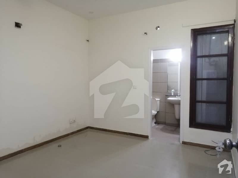 100 Yd  Bungalow For Rent In Dha Phase 7