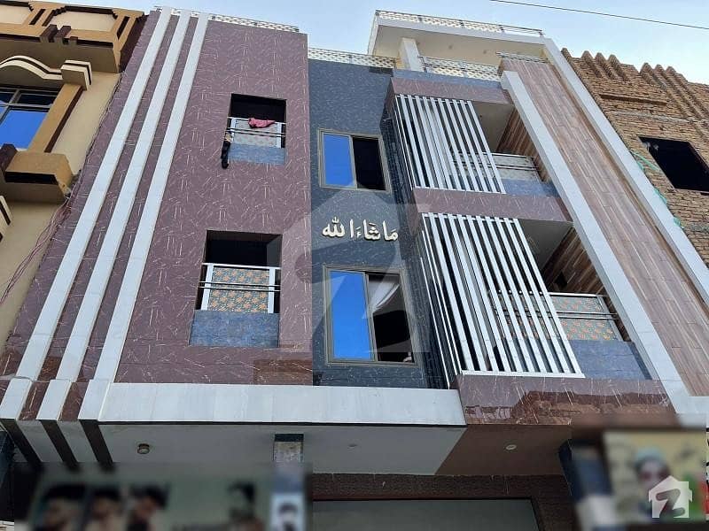 ڈلا زیک روڈ پشاور میں 6 مرلہ عمارت 4 کروڑ میں برائے فروخت۔