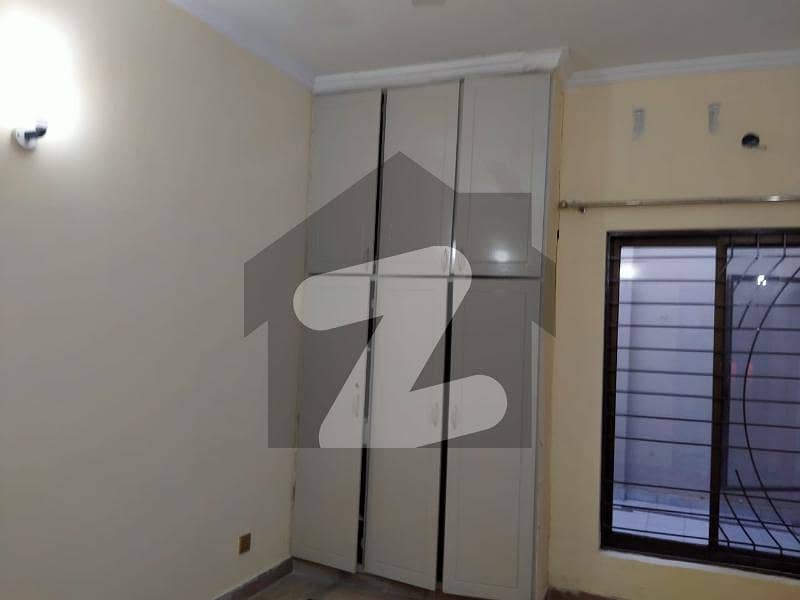 1 Kanal Upper Portion Separate Gate 2 Bedrooms Dha Phase 4 Block Dd