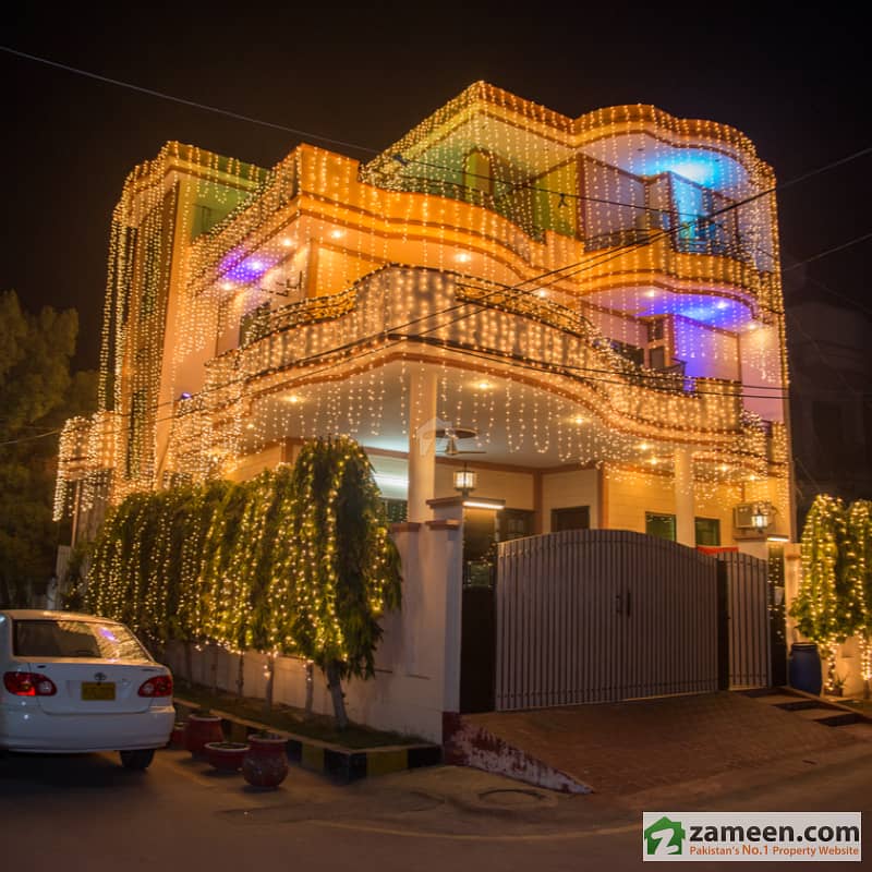 10 Marla Corner House In Faisal Garden